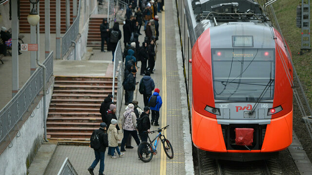 С 7 по 9 марта  «Ласточки» будут ездить по расписанию выходного дня (время отправления)