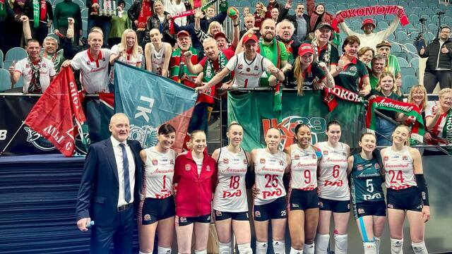 «Локомотив» с победы стартовал в плей-офф