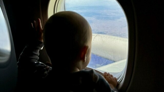 Детей посадят рядом с родителями, а микрозаймы - только по биометрии: что изменится с 1 марта