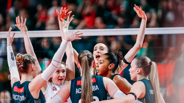 «Локомотив» уступил «Заречью-Одинцово» дома: судьбу полуфинала решит третий матч