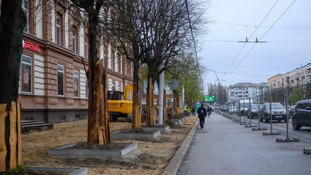 Калининград - власти планируют отремонтировать тротуары в центральной части Ленинского проспекта