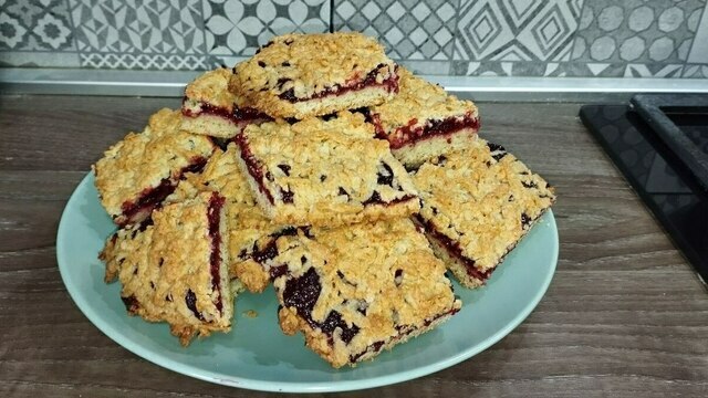 Тёртый пирог с вишней: идеальный рецепт хрустящей сказки с кислинкой