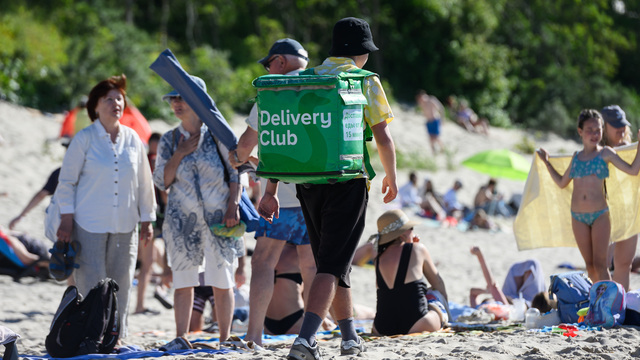 Туризм растёт, а работать некому: в Калининградской области не хватает до 30% сотрудников