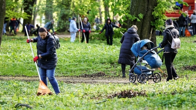 Калининградцев накануне Пасхи приглашают на общегородской субботник