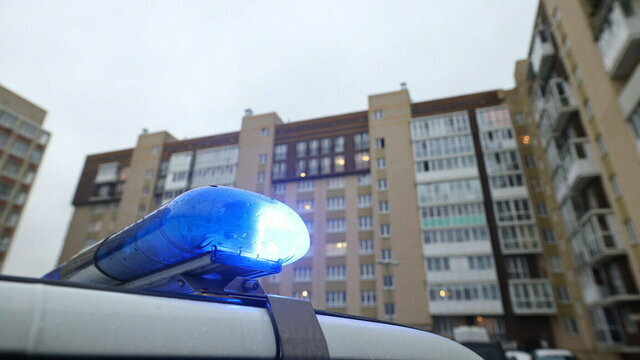 В Калининграде погибла 31-летняя женщина, выпав из окна квартиры на восьмом этаже  