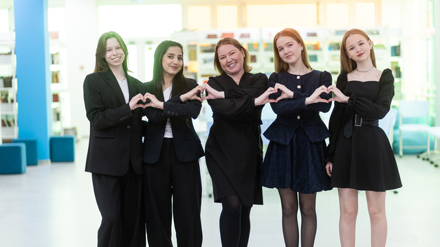 Каникулы! А в калининградской школе № 50 кипит жизнь