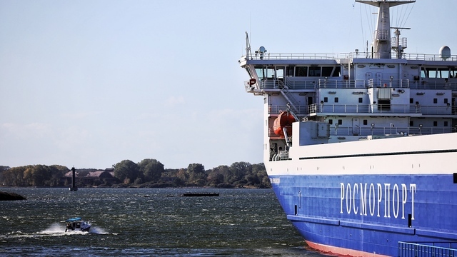 Рольбинов заявил о стабильной ситуации с морским транзитом из Усть-Луги в Калининградскую область  