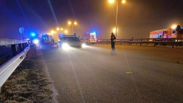 «Когда его вытащили, пульса не было»: пострадавшие в ДТП на Приморском кольце подростки находятся в тяжёлом состоянии (фото)  