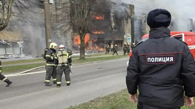 Территория возгорания в районе ТЦ «Гиант» оцеплена полицией