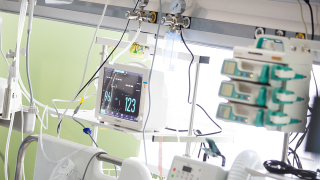 16-летний мальчик, влетевший в бетонный столб на питбайке в Багратионовском районе, находится в тяжёлом состоянии