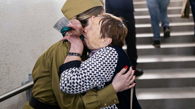 В Калининграде отметили 81-ю годовщину штурма Кёнигсберга масштабным концертом и полевой кухней (фото)