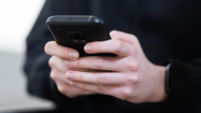 «Целый час уговаривали»: в Калининграде мошенники выманивают паспортные данные под предлогом записи к врачу  