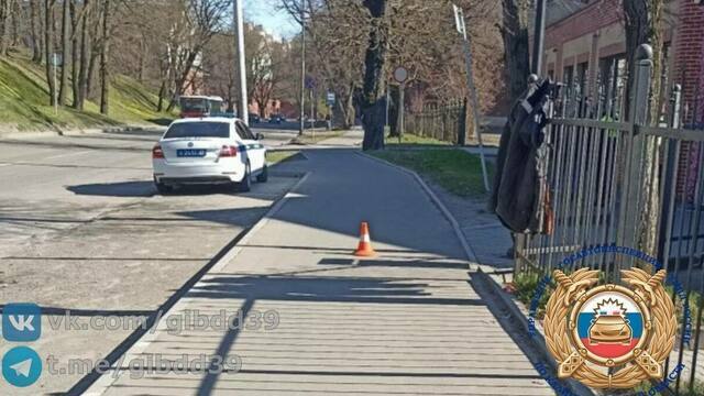 На Литовском валу СИМ сбил пенсионерку, полиция ищет водителя