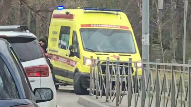 В Гурьевске машина сбила 12-летнюю девочку, перебегавшую дорогу (видео) 