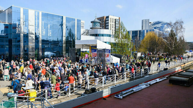 День селёдки, музыкальная сборная и волейбольная битва: как провести выходные в Калининграде