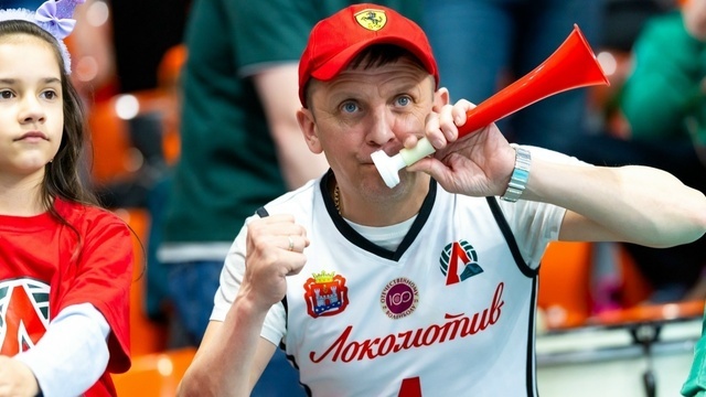 Калининградский «Локомотив» в Санкт-Петербурге оказался на краю