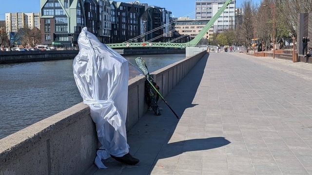 Студент БФУ стал прообразом для новой скульптуры на острове Канта в Калининграде (фото)  