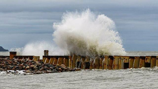 МЧС предупредило калининградцев об усилении ветра