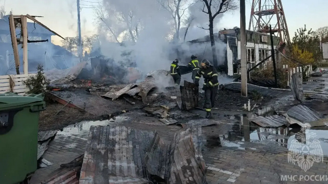 В Лесном на Куршской косе сгорело известное кафе на берегу моря (фото)