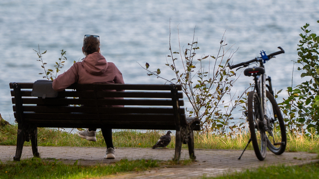 Что нужно знать о болезнь Паркинсона: симптомы, риски и профилактика