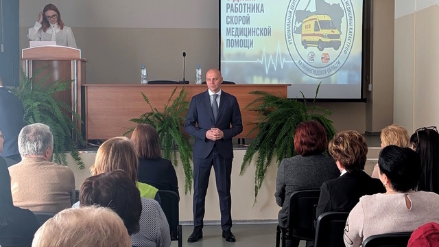 От лампочек до санитарок: чего не хватает калининградским врачам скорой помощи  