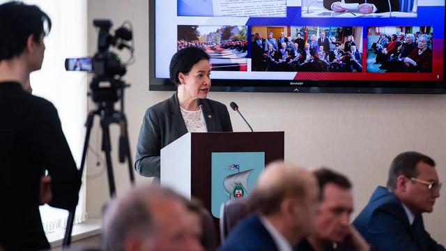 Елена Дятлова пообещала, что бюджет Калининграда со следующего года будет бездефицитным