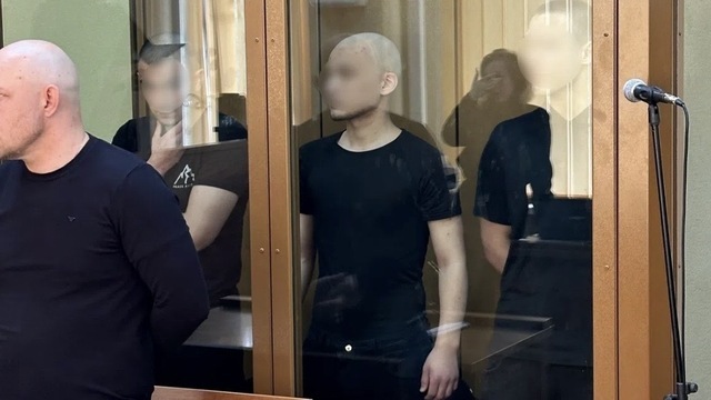 Троих подростков в Калининграде за грабежи приговорили к тюремному сроку