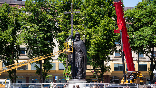 Памятник Князю Владимиру установили в центре Калининграда