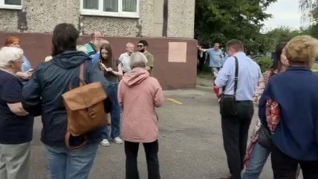 Жители с Московского, 68: Теперь это не дом, а коробка со стенами