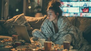 Учёные связали плохой сон с ощущением собственной старости