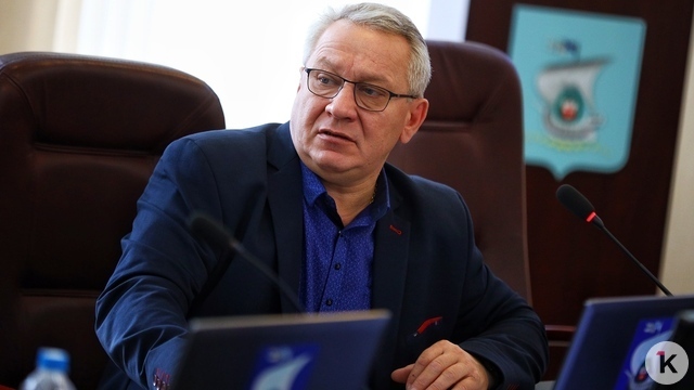 «Платные парковки не коммерческий, а социальный вопрос» — глава Калининграда Олег Аминов
