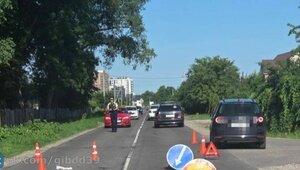 На севере Калининграда легковушка сбила 76-летнюю женщину, переходившую дорогу не по правилам