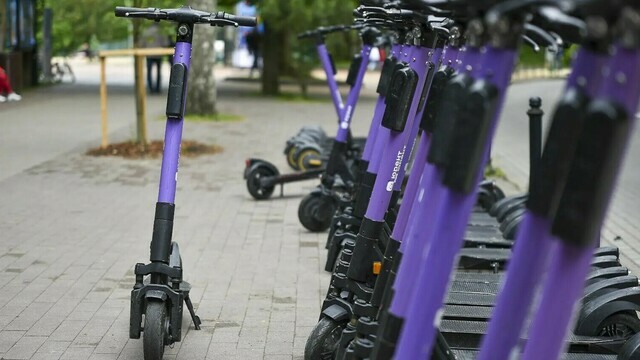 Оператор кикшеринга планирует отслеживать возраст пользователей через мессенджер MAX