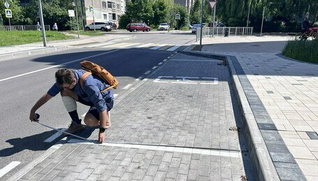 «Внимания к деталям не хватает»: урбанист прошёлся по обновлённой Летней (фото, видео)