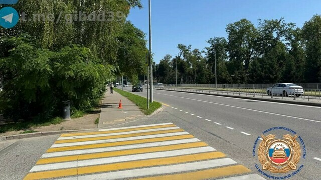 В Гурьевске человек на электросамокате сбил пенсионерку и уехал