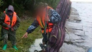 В Калининградском заливе спасли супругов, застрявших на рыбалке