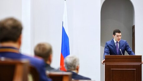 Алиханов заявил, что до сих пор прописан и платит налоги в Калининградской области