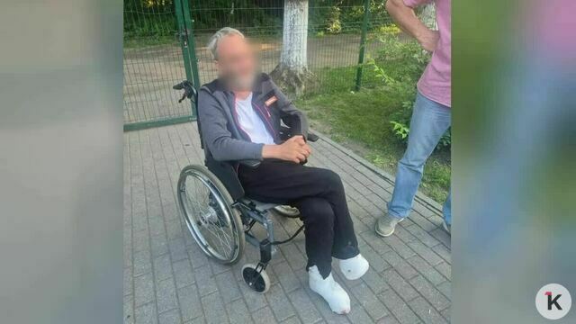 Личность одноногого бездомного с калининградской автобусной остановки установят через отпечатки пальцев  