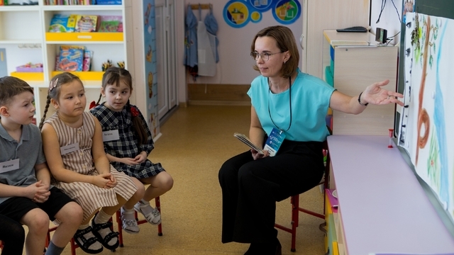 «Детский сад — это модель общества»: воспитатель года — о доверии, детях и родителях