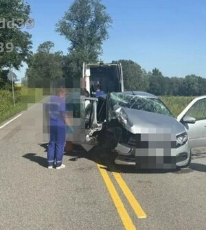 Под Гусевом водитель авто отвлёкся от дороги и врезался в дерево, пострадала пассажирка