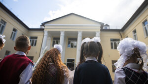 В Калининграде за год стали чаще покупать детскую одежду, особенно для девочек
