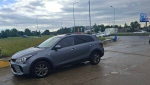 На перекрёстке Орудийной и Покрышкина легковушка вылетела на тротуар и сбила мужчину