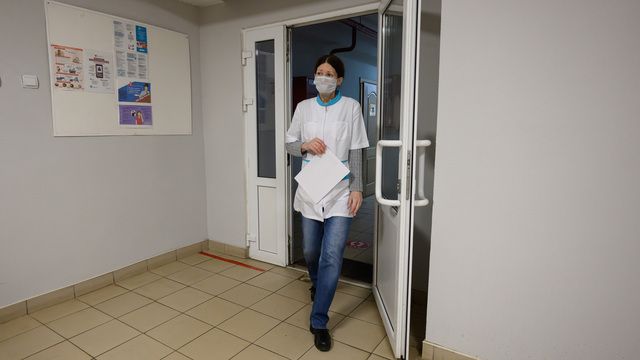 Молодым врачам — до 1,8 млн рублей: какие меры поддержки действуют в регионе