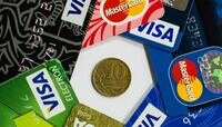 Станут бесполезным пластиком: карты Visa и Mastercard в 2027 году выйдут из оборота в России