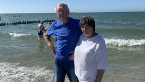 «Его не дали добить прохожие»: в Калининграде заслуженный музыкант сломал бедро после нападения водителя на переходе  