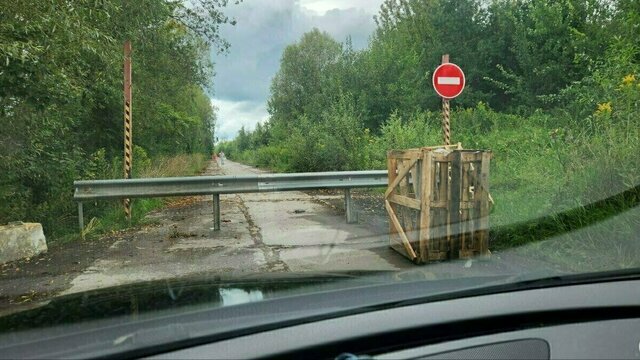 «Это не городская дорога»: в мэрии прокомментировали перекрытие проезда к «Акорусу» 