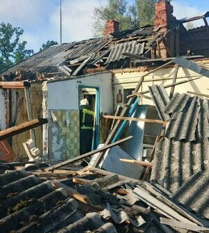 Стало известно о состоянии женщины, пострадавшей после хлопка газовоздушной смеси в одном из домов Правдинского района