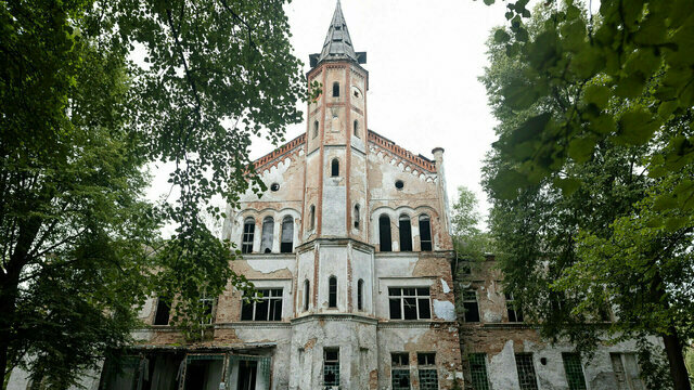В Алленберг — по записи: из бывшей психиатрической больницы под Знаменском почти удалось изгнать сталкеров