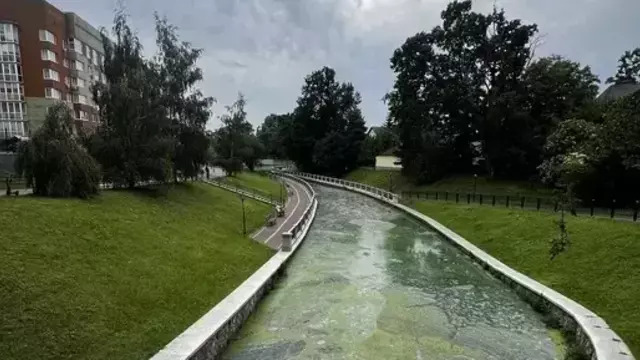 Верхнее озеро очистили от сине-зелёных водорослей