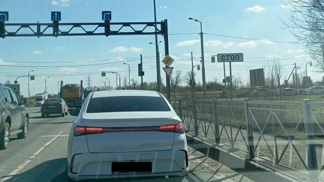 «Почему мы стоим?»: калининградцы предлагают изменить работу нескольких светофоров